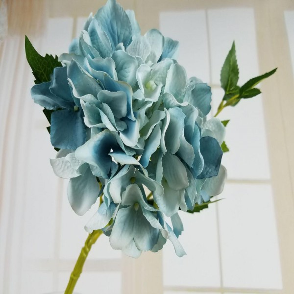 Artificial California Hydrangea Silk Flower for Wedding Party Festival Decorations Leading Way Silk Cloth Flowers High-grade Hydrangea Flower Silk Flower Household Adornment Bedroom Table Flowers